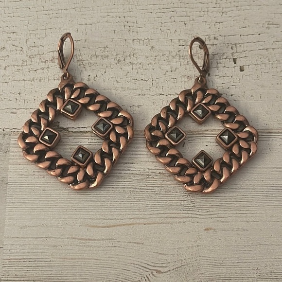 Heidi Klum Wildlife Curb Chain and Stone earring. - Picture 1 of 4